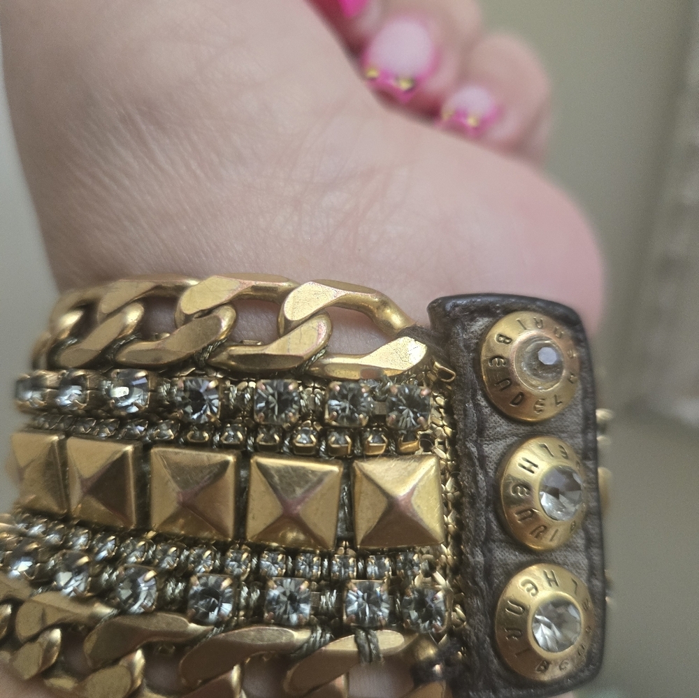 Henri Bendel Wide Bracelet GUC - Picture 9 of 10